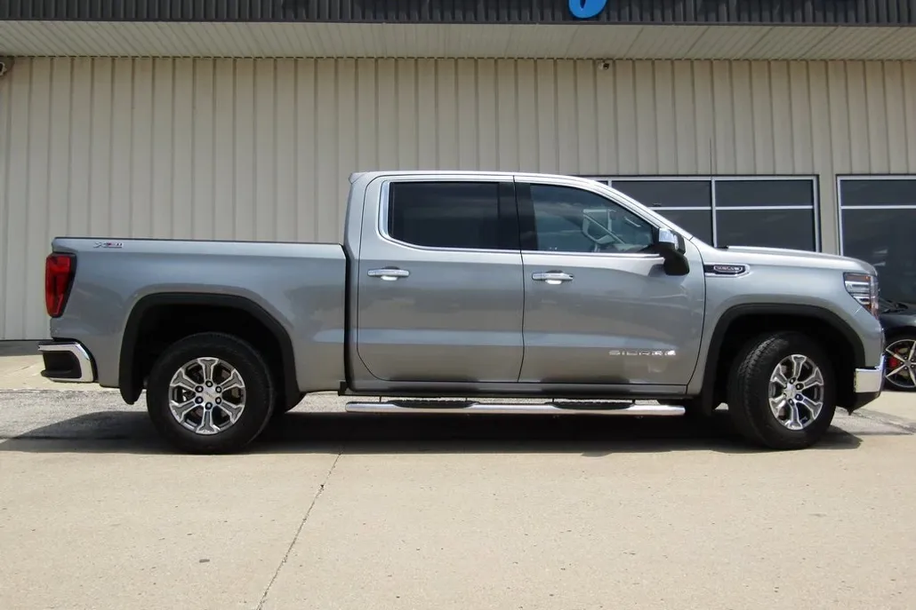 2023 Gmc Sierra 1500 SLT photo 1