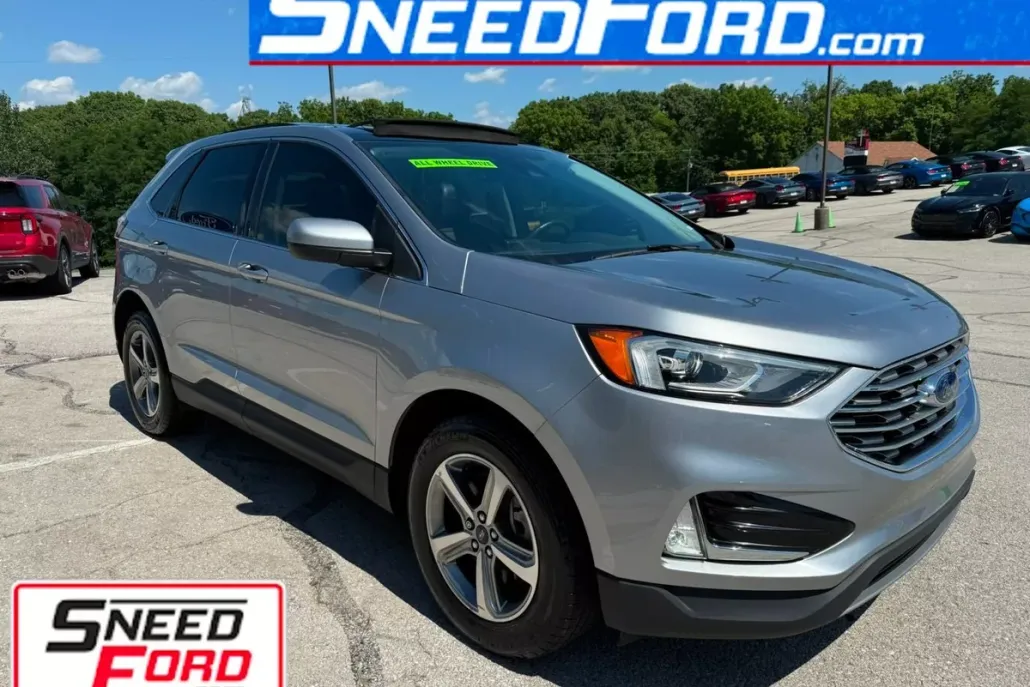 2021 Ford Edge SEL photo 1