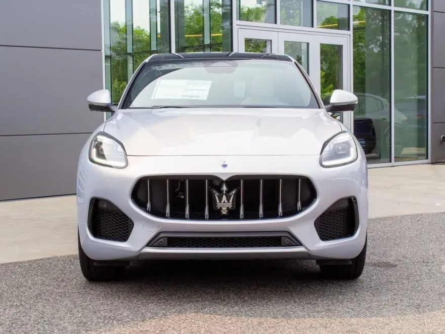 2025 Maserati Grecale photo 1