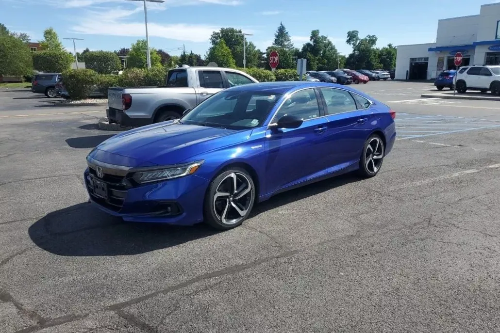 2022 Honda Accord Hybrid Sport photo 1