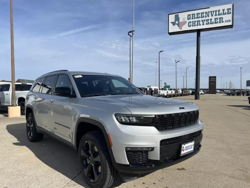 2025 Jeep Grand Cherokee Limited photo 1