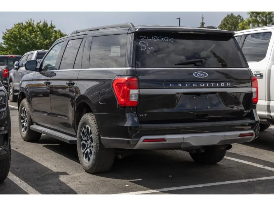 2024 Ford Expedition MAX XLT photo 1
