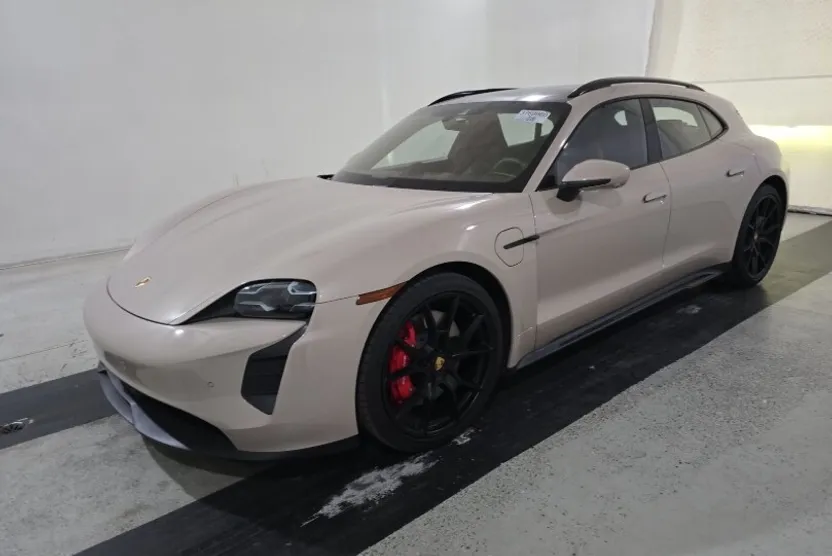 2024 Porsche Taycan GTS Sport Turismo photo 1