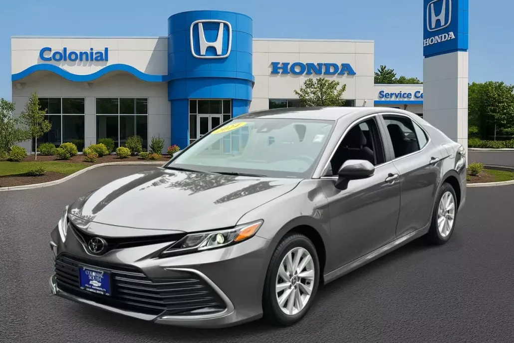 2024 Toyota Camry LE photo 1