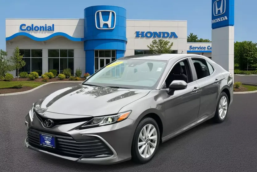 2024 Toyota Camry LE photo 1