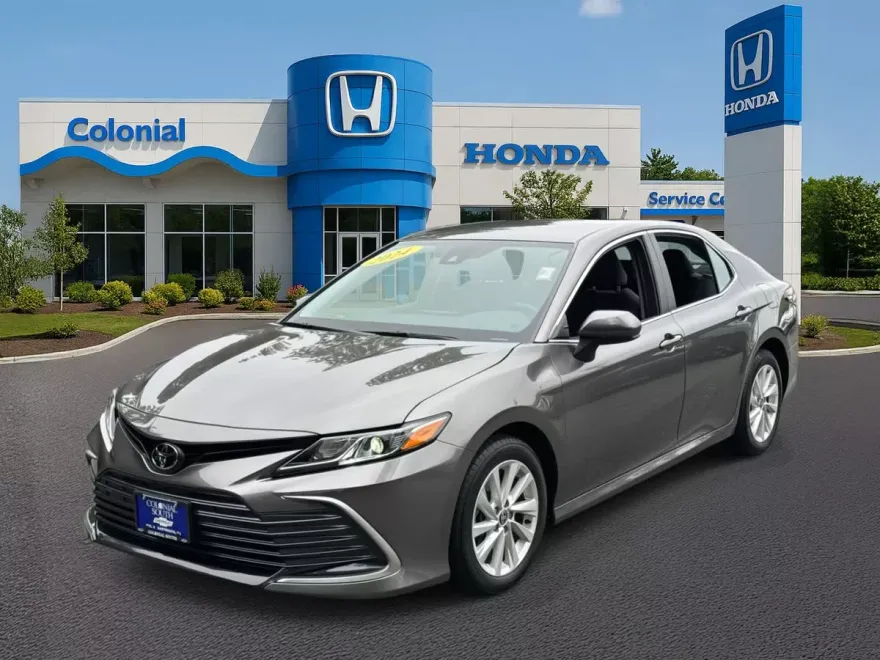 2024 Toyota Camry LE photo 1
