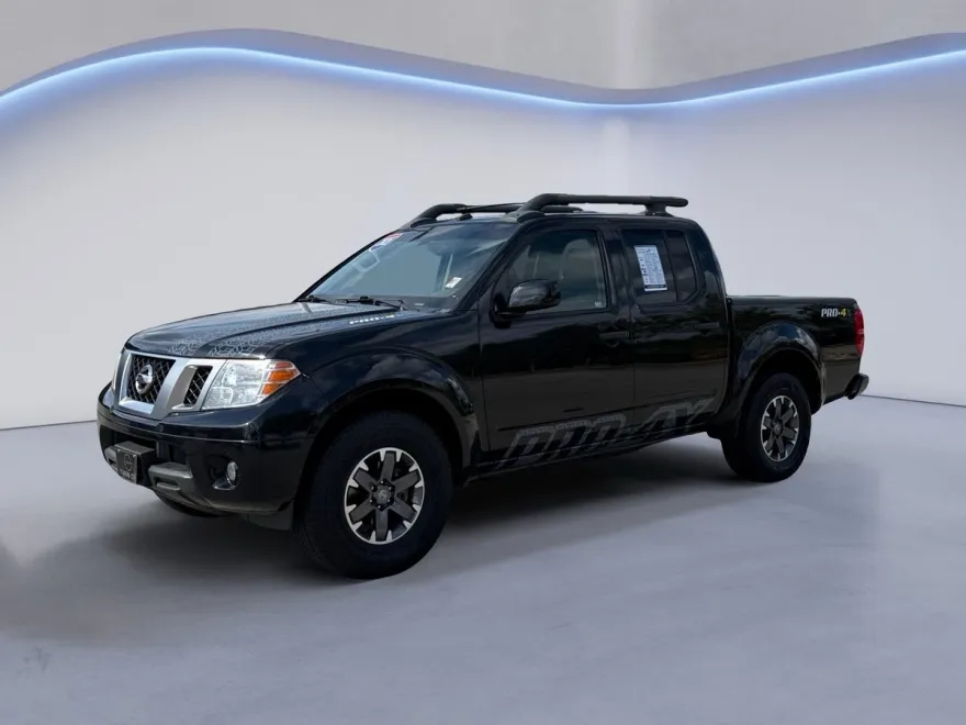 2021 Nissan Frontier Crew Cab PRO-4X photo 1