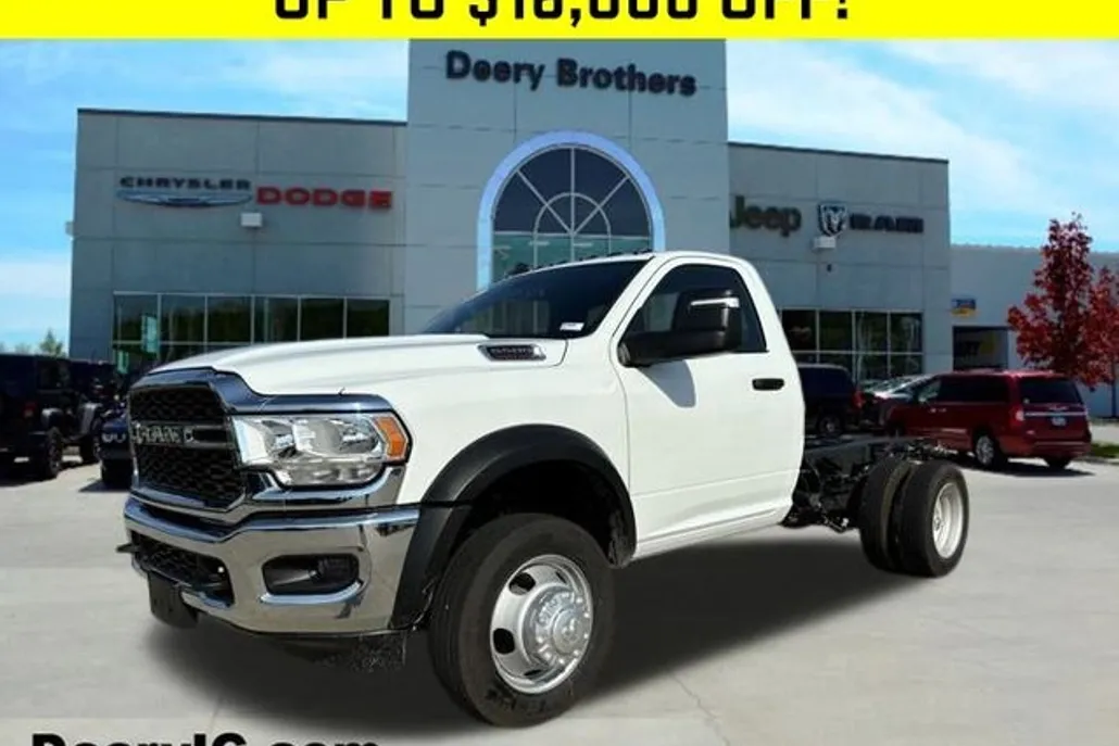 2024 Ram 5500 Tradesman photo 1