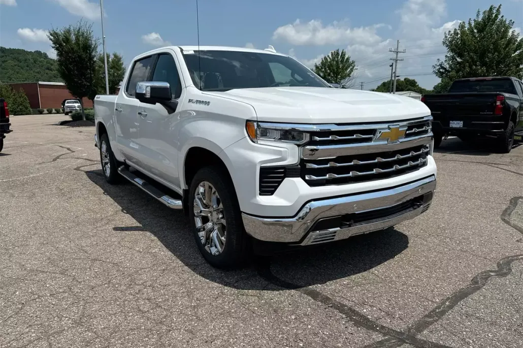 2026 Chevrolet Silverado 1500 LTZ photo 1