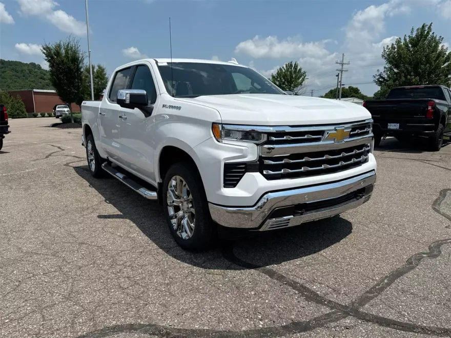 2026 Chevrolet Silverado 1500 LTZ photo 1