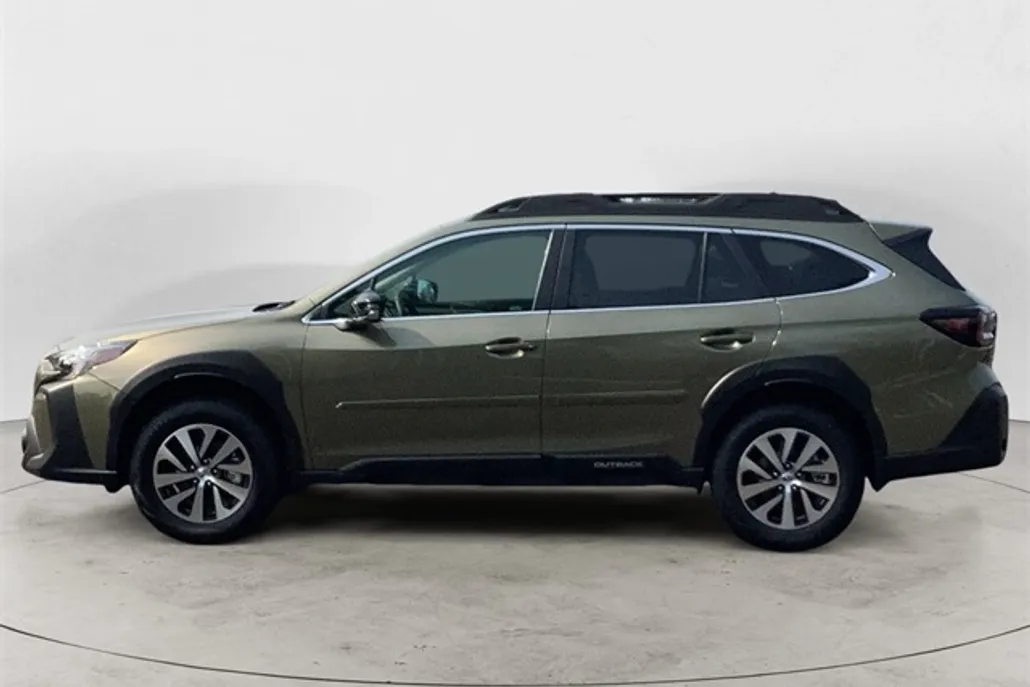2025 Subaru Outback Premium photo 1
