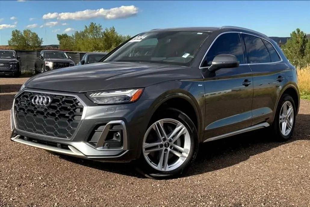 2024 Audi Q5 S line Premium Prestige photo 1