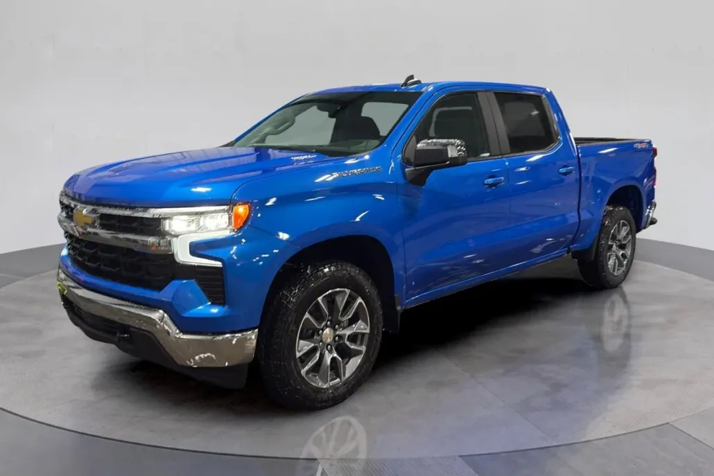 2026 Chevrolet Silverado 1500 LT photo 1