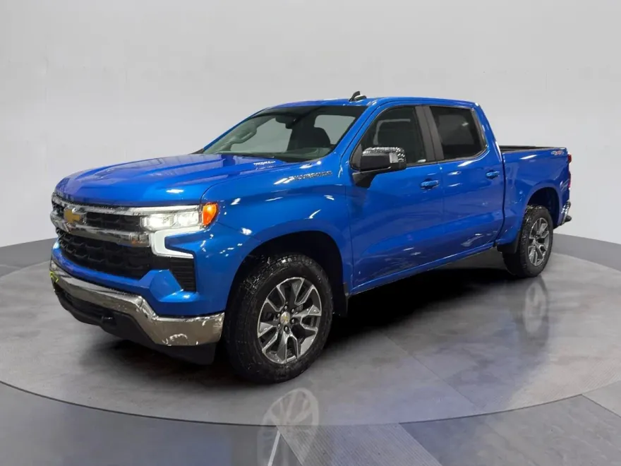 2026 Chevrolet Silverado 1500 LT photo 1