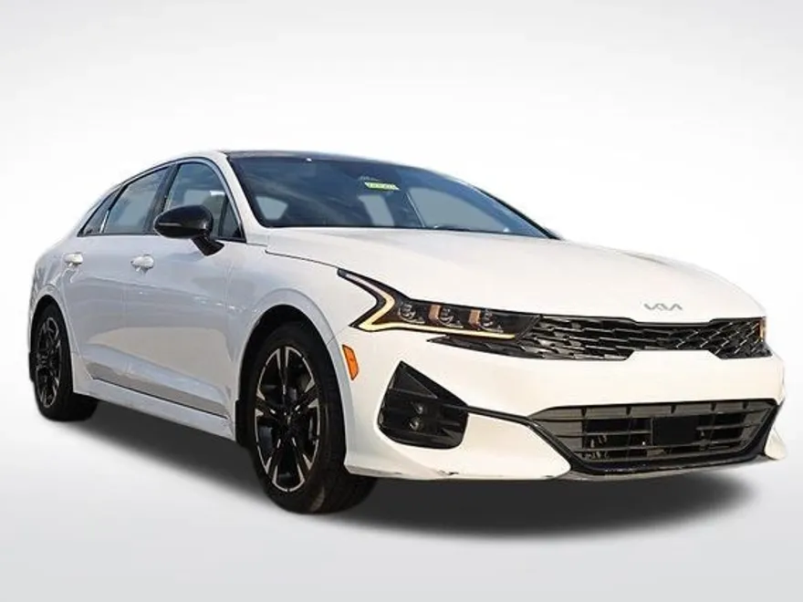 2023 Kia K5 GT-Line photo 1