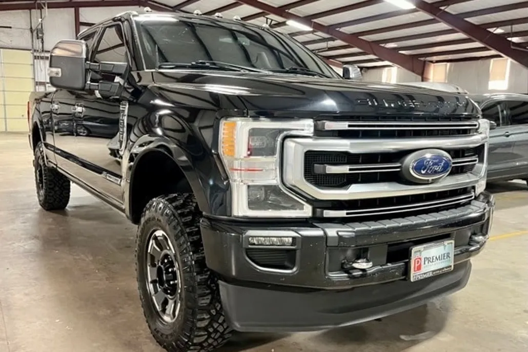 2022 Ford F-350 Platinum photo 1