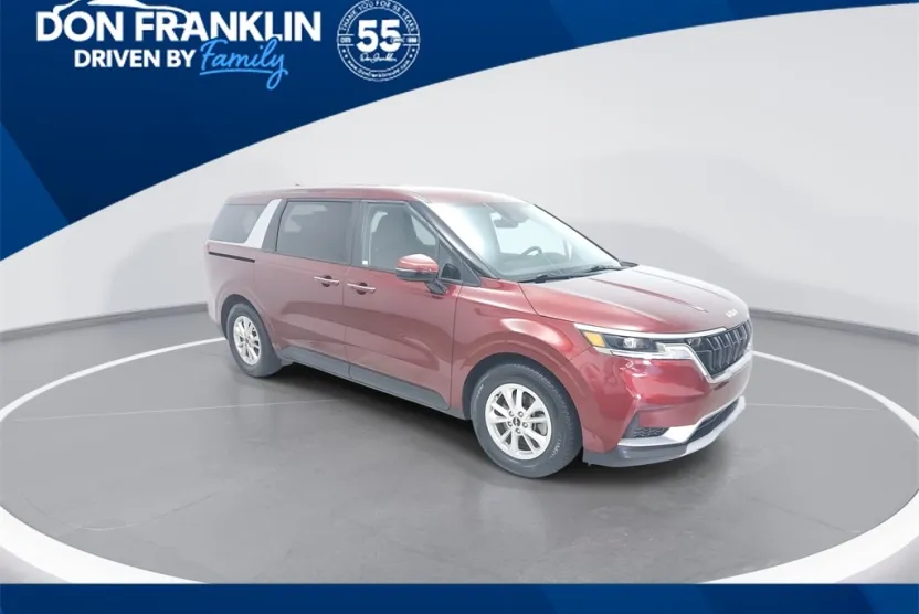 2024 Kia Carnival LX photo 1