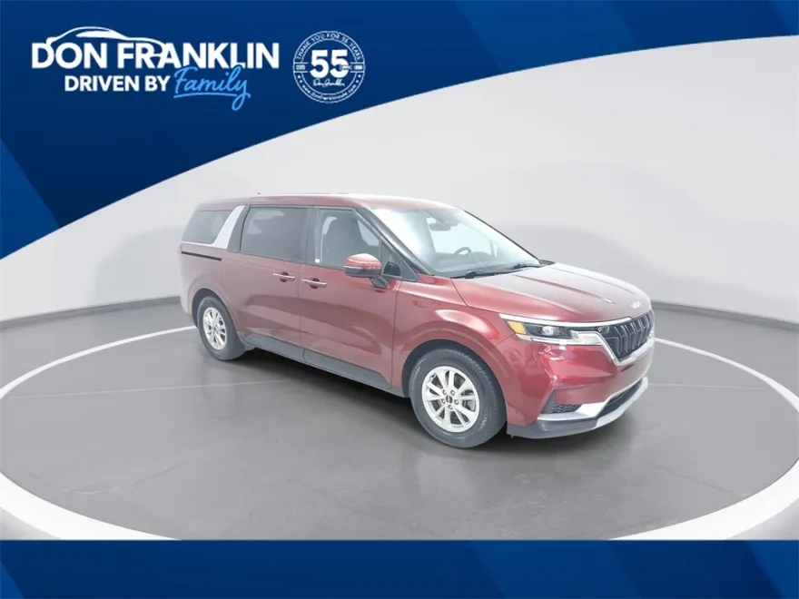 2024 Kia Carnival LX photo 1