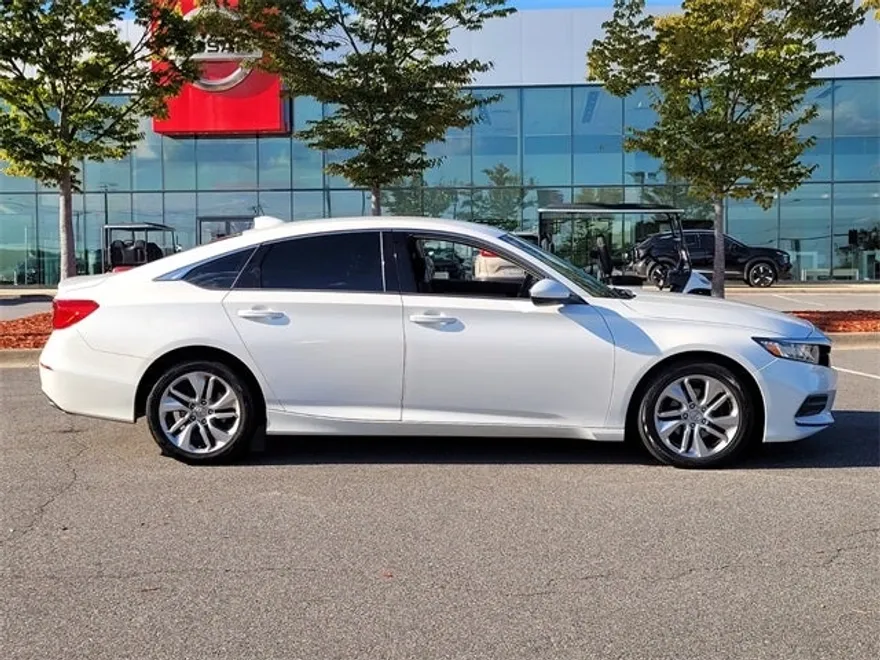 2019 Honda Accord LX photo 1