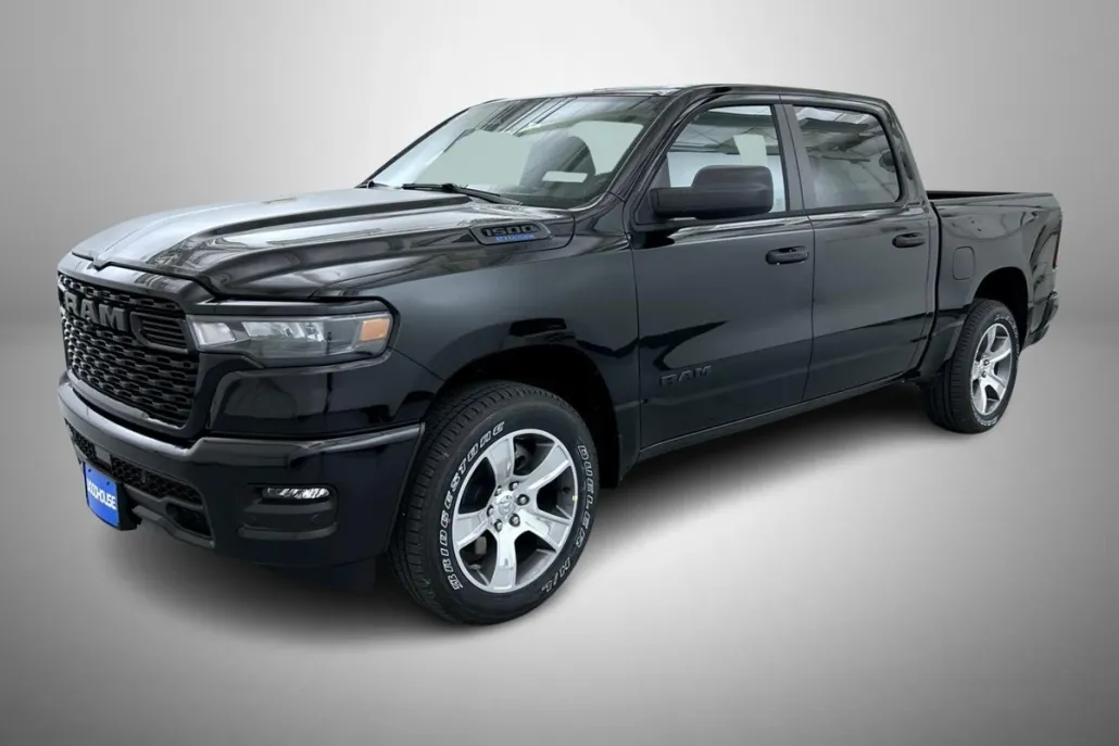 2025 Ram 1500 Tradesman photo 1