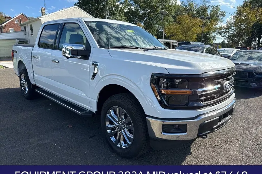 2025 Ford F-150 XLT photo 1