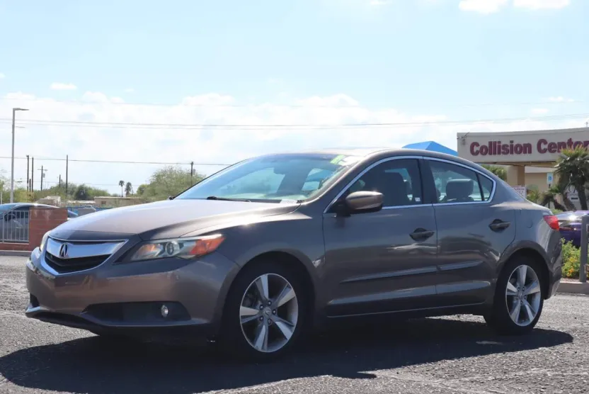 2015 Acura ILX 2.0L Premium photo 1
