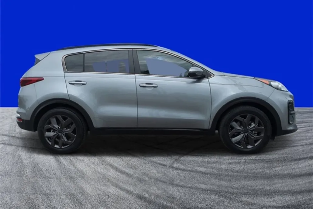 2022 Kia Sportage Nightfall Edition photo 1