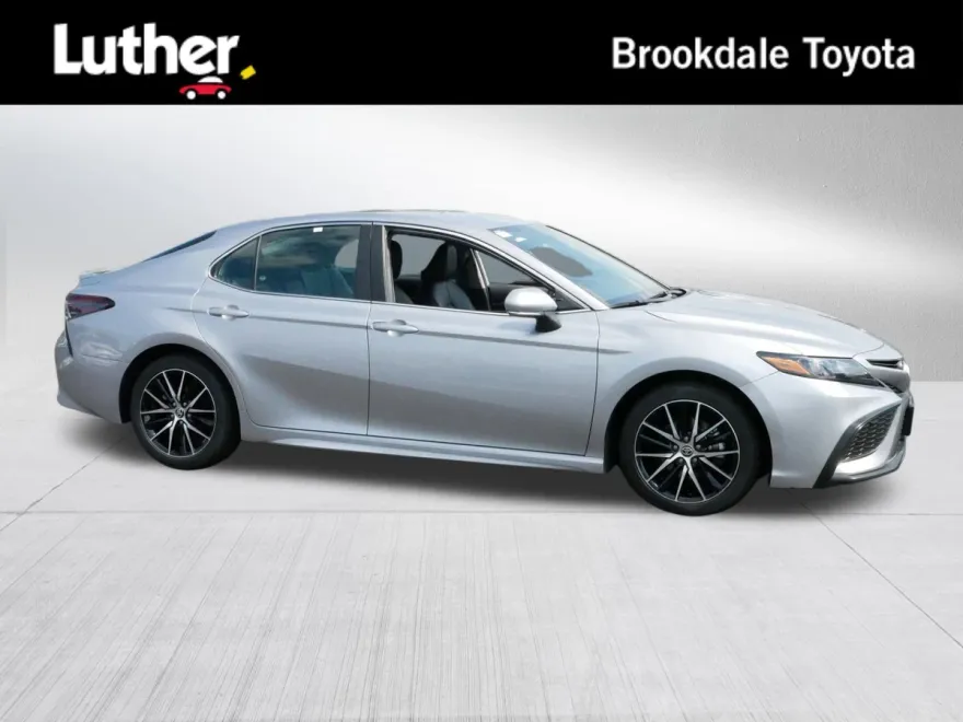 2023 Toyota Camry SE photo 1