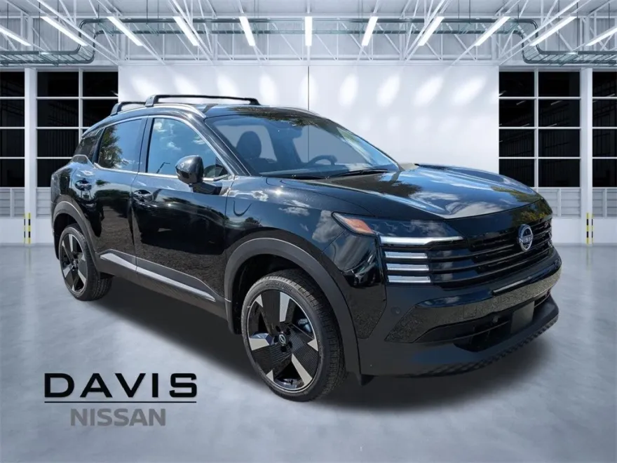 2026 Nissan Kicks SR photo 1