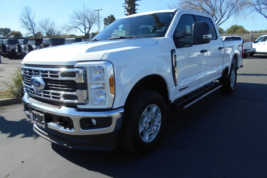 2025 Ford F-250 XLT photo 1