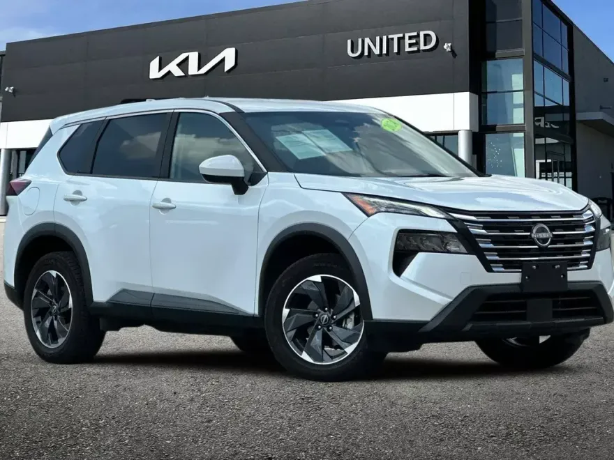2024 Nissan Rogue SV photo 1