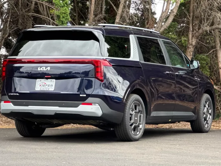 2026 Kia Carnival EX photo 1