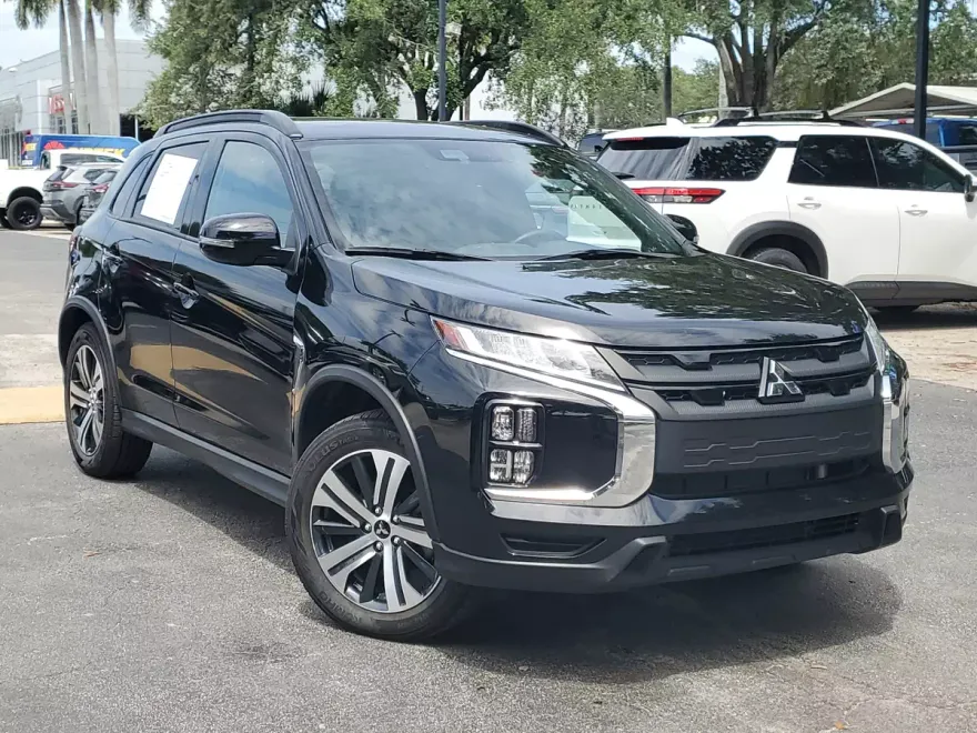 2023 Mitsubishi Outlander Sport GT photo 1