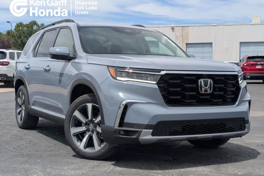 2025 Honda Pilot Elite photo 1