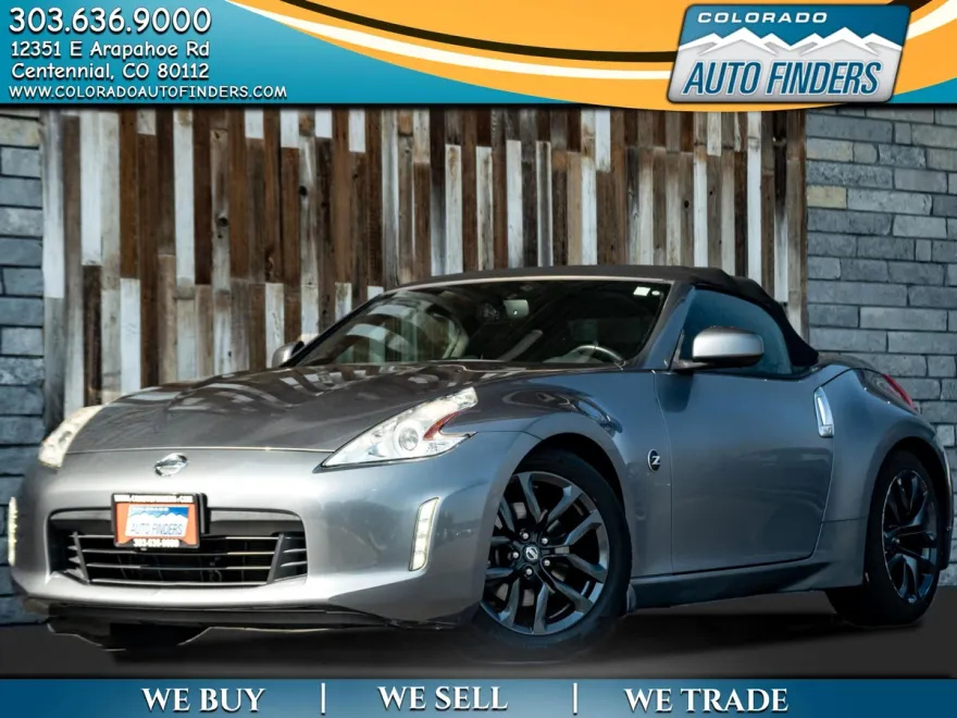 2016 Nissan 370Z Touring photo 1