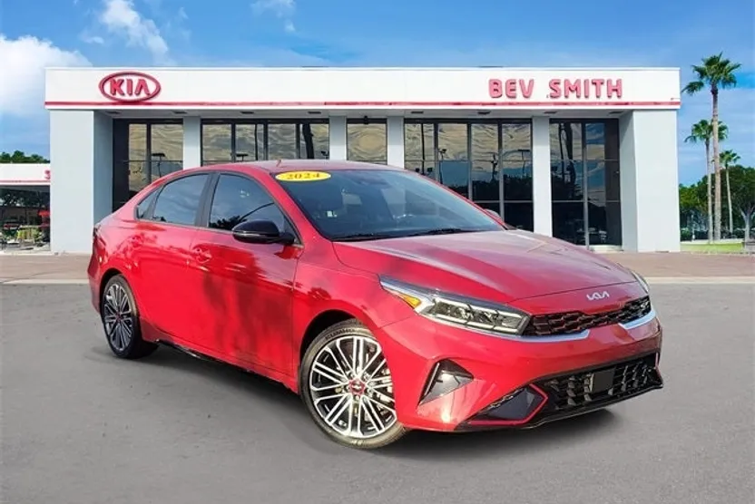 2024 Kia Forte GT photo 1