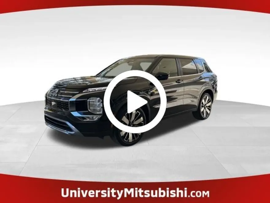 2025 Mitsubishi Outlander SE photo 1