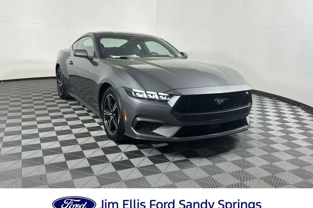 2025 Ford Mustang EcoBoost photo 1