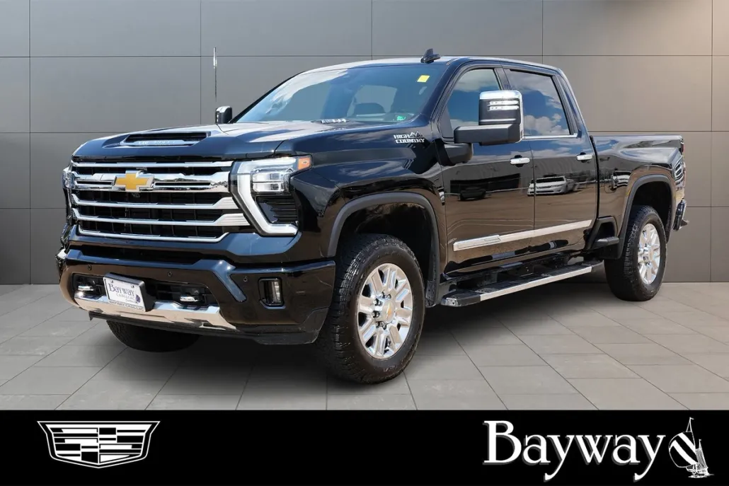 2025 Chevrolet Silverado 3500HD High Country photo 1