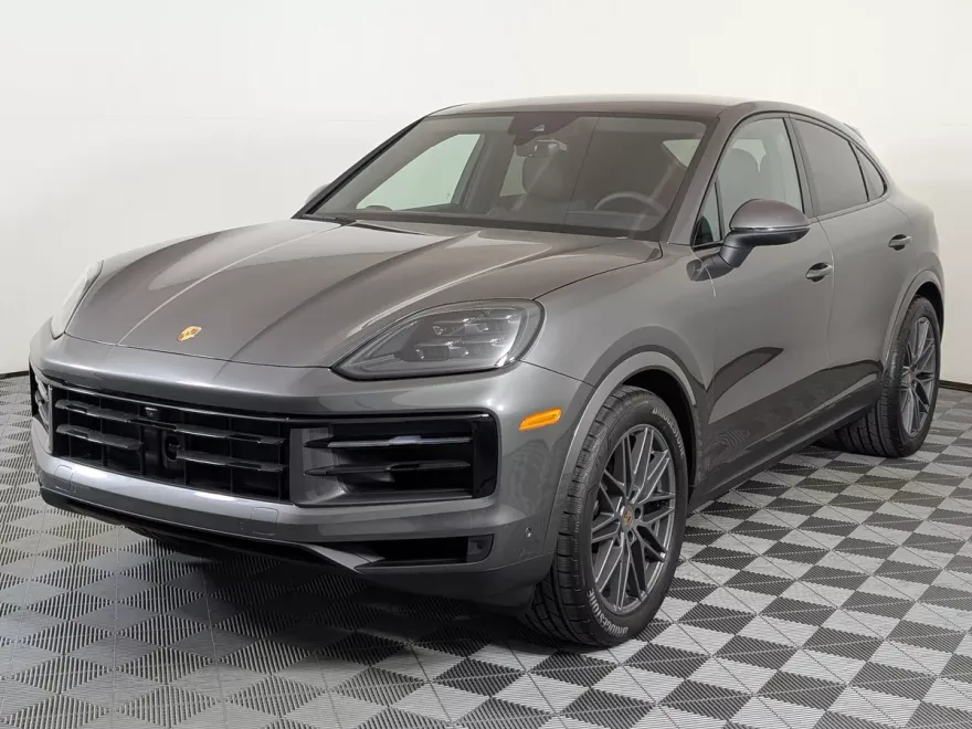 2025 Porsche Cayenne Coupe photo 1
