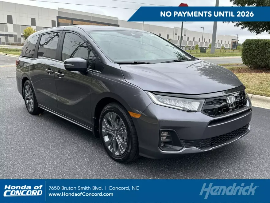 2026 Honda Odyssey Touring photo 1