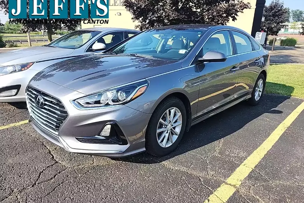2019 Hyundai Sonata SE photo 1