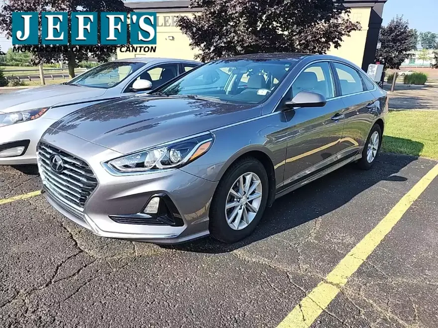 2019 Hyundai Sonata SE photo 1