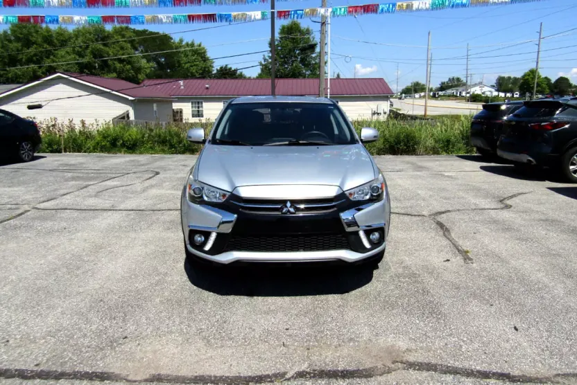 2018 Mitsubishi Outlander Sport SE photo 1
