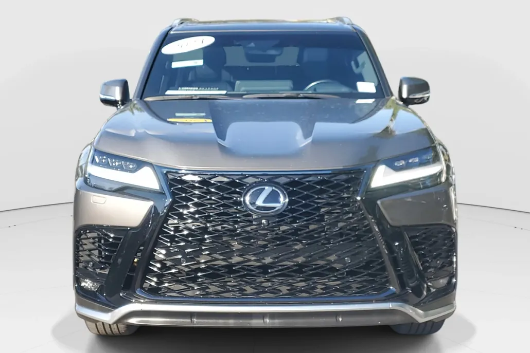 2024 Lexus LX 600 F SPORT photo 1