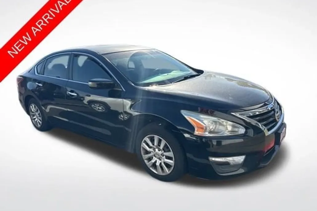 2013 Nissan Altima 2.5 S photo 1