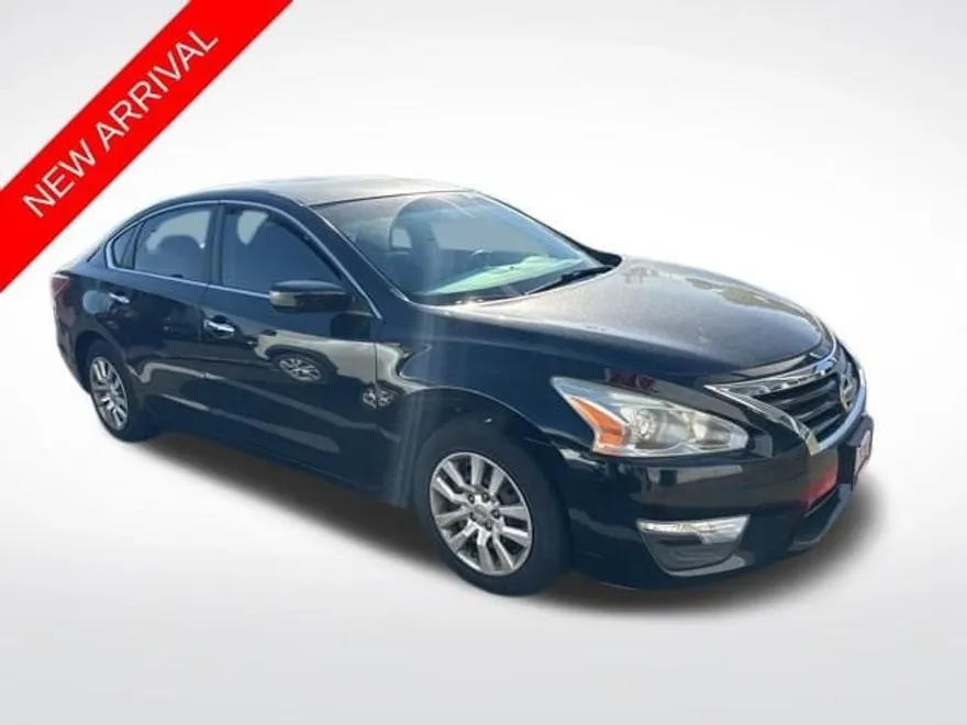 2013 Nissan Altima 2.5 S photo 1