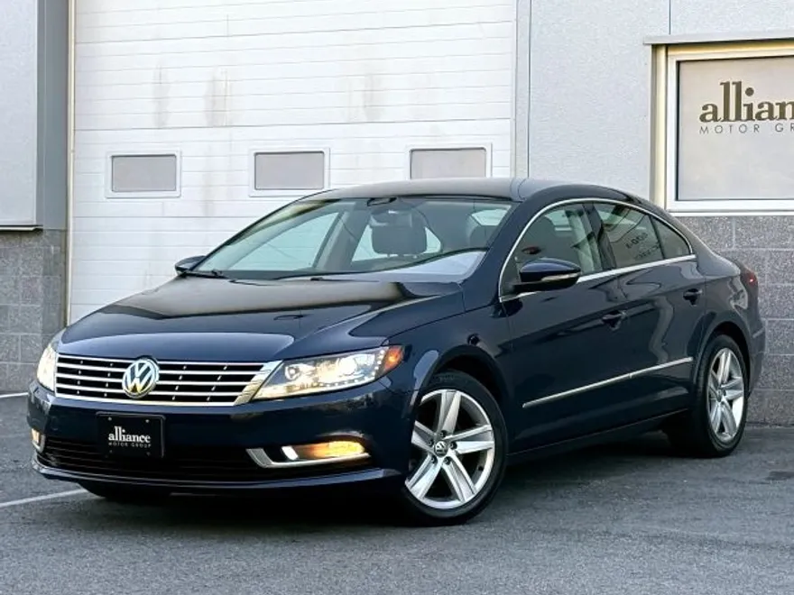 2015 Volkswagen CC 2.0T Sport photo 1