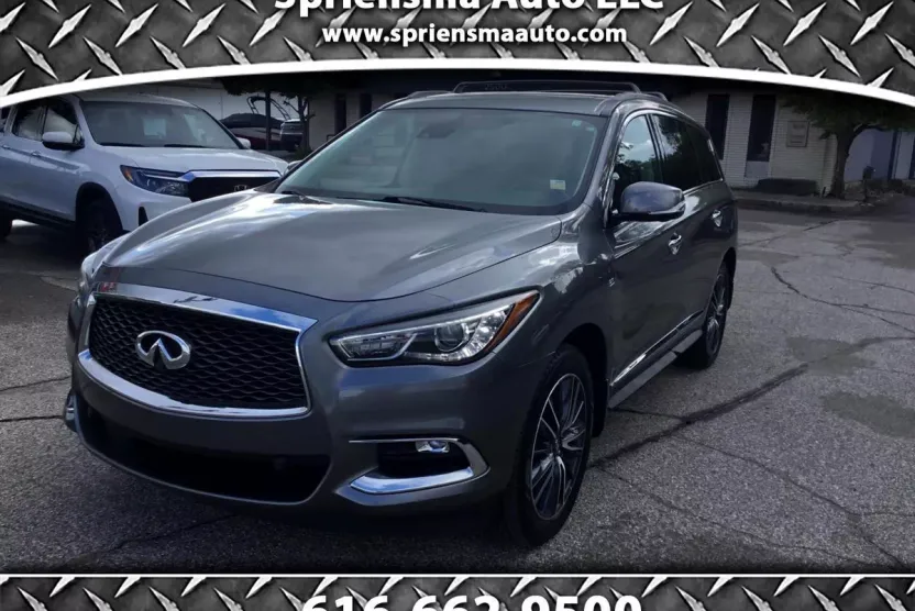 2017 Infiniti QX60 Base AWD photo 1