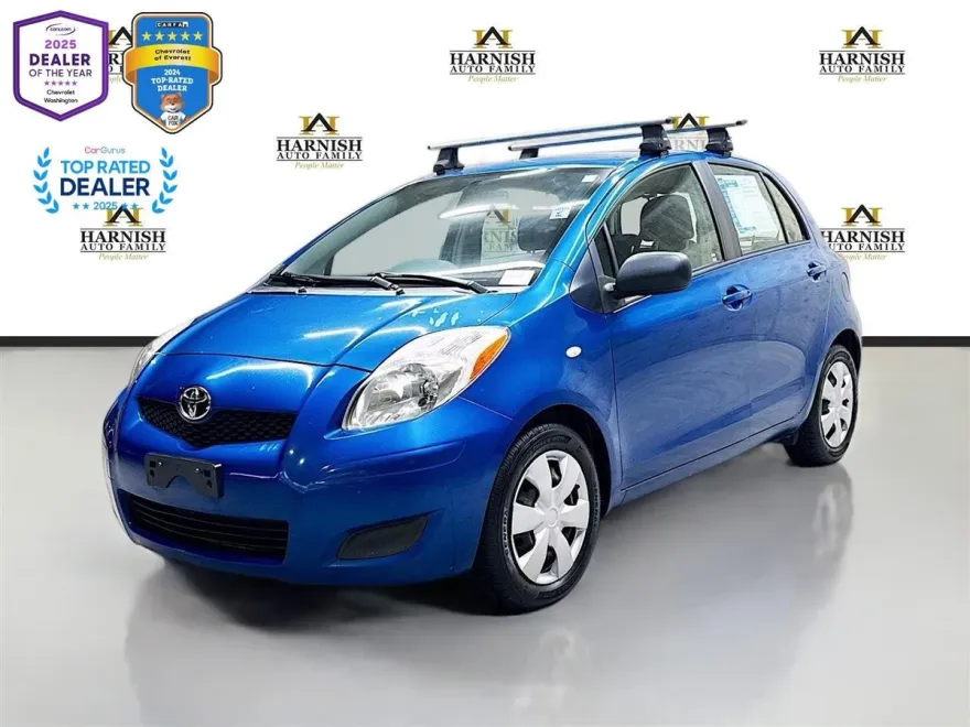 2009 Toyota Yaris S photo 1